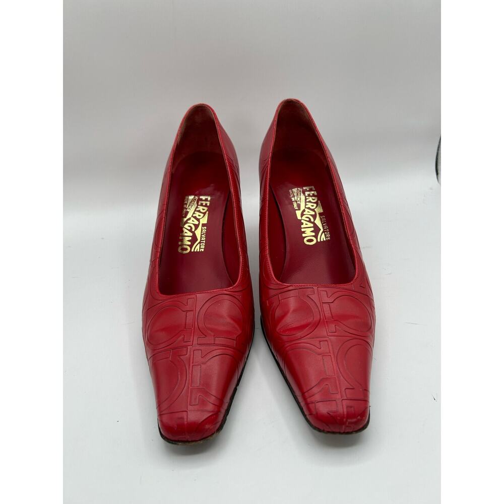 Salvatore Ferragamo Logo Embossed Red Leather Heels, Vtg Women’s US Sz9M… - Picture 2 of 9